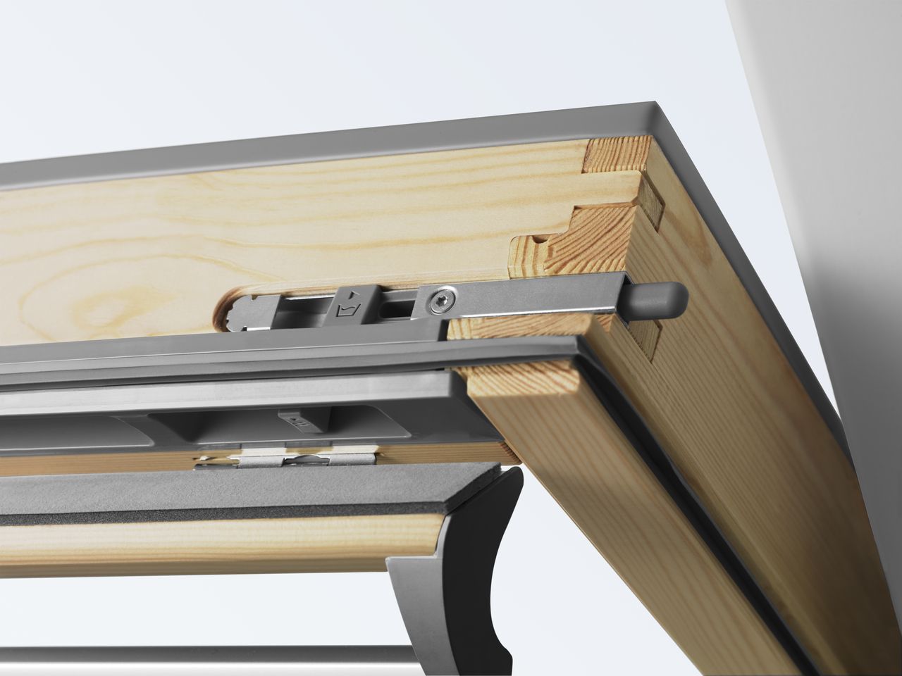 Мансардное окно VELUX GGL 3068